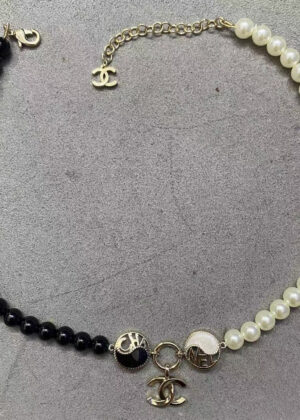 Колье Chanel White and Black