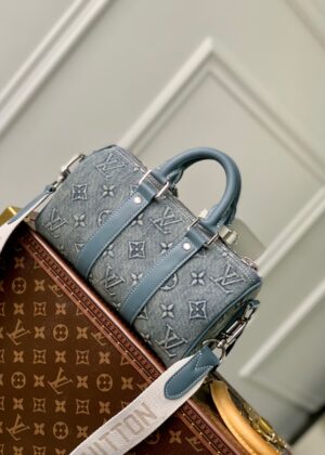 Сумка Louis Vuitton Voyage