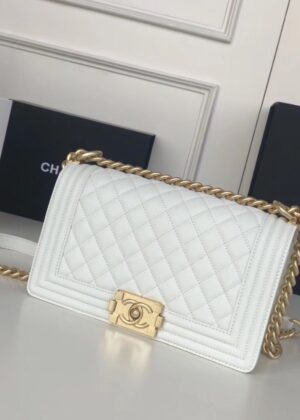 Сумка Chanel Boy White Gold