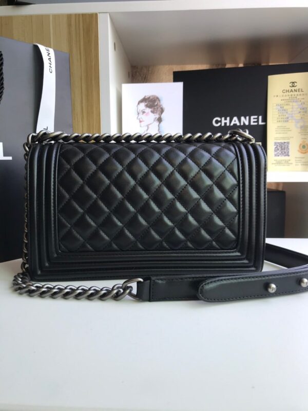 Сумка Chanel Boy Black — изображение 2